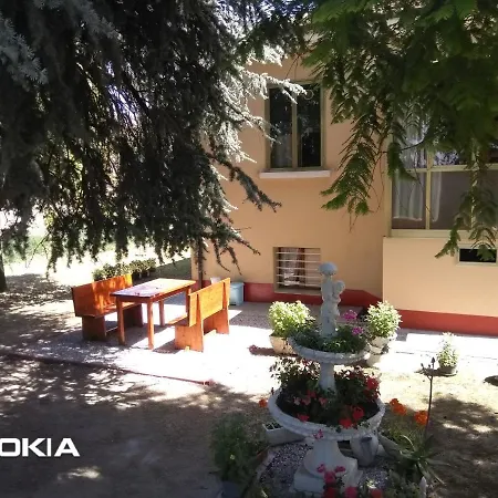 Lilli 2 Apartman *