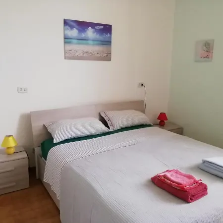Lilli 2 Apartment *