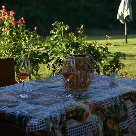 Apartman Lilli 2 *